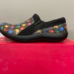 NEW. Alegria DUE 936  Sz 36.